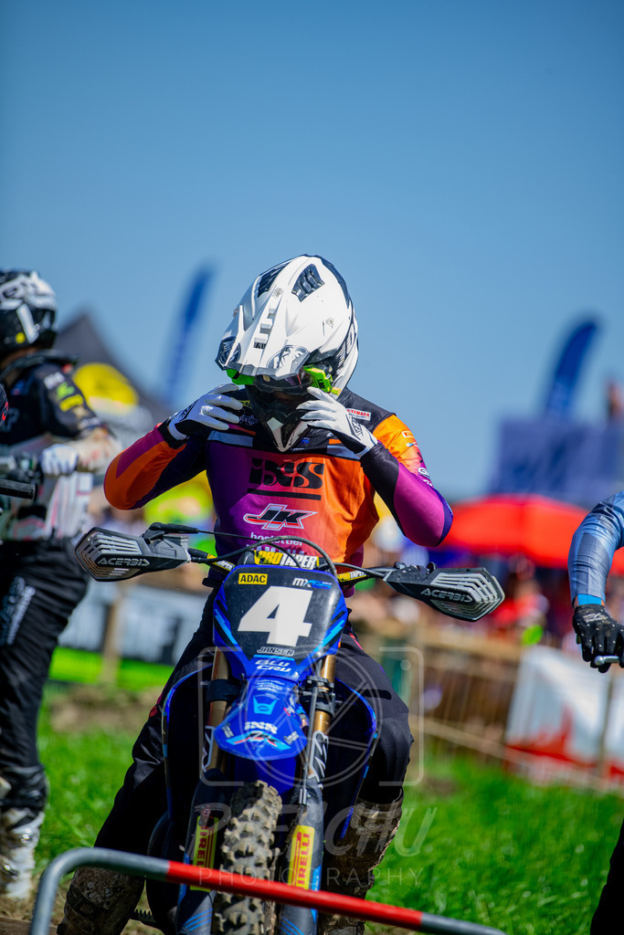 MX 2 (266) | Paeschuphoto Shop - Wer nicht sucht der auch nicht findet.Ob Motocrossbilder oder von einem besuchtem Spiel, Hauptsache Action. - Realisiert mit Pictrs.com