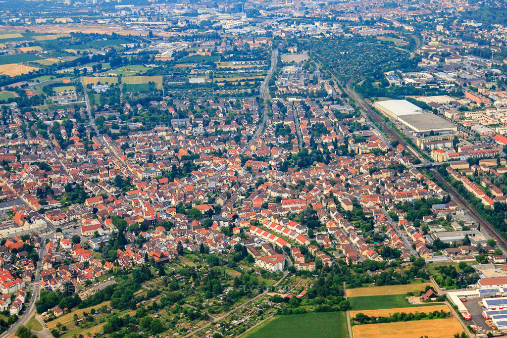 Luftbild: Ortsansicht aus Süden im Ortsteil Kirchheim in Heidelberg im Bundesland Baden-Württemberg in Deutschland. Foto: IMG_29890.jpg vom 02.07.2010 durch Werner Riehm/FLY-FOTO.de