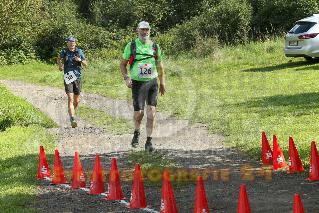 230826_1552_EX1_1461 | Sportfotografie im Rhein-Sieg Kreis, Köln, Bonn, NRW, Rheinland Pfalz, Hessen, etc. Unser Tätigkeitsfeld umfasst den Laufsport vom Volkslauf über den Marathon, Duathlon, Triathon bis zum Ultralauf wie Kölnpfad Ultra oder Schindertrail.