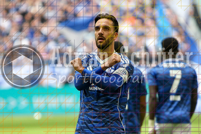 05.04.2026, GER, Fussball, Herren, 2. BL, Saison 2025/2026, FC Schalke 04 - Karlsruher SC | Kenan Karaman (S04) Torjubel, jubelt nach seinem Treffer zum 1:0 