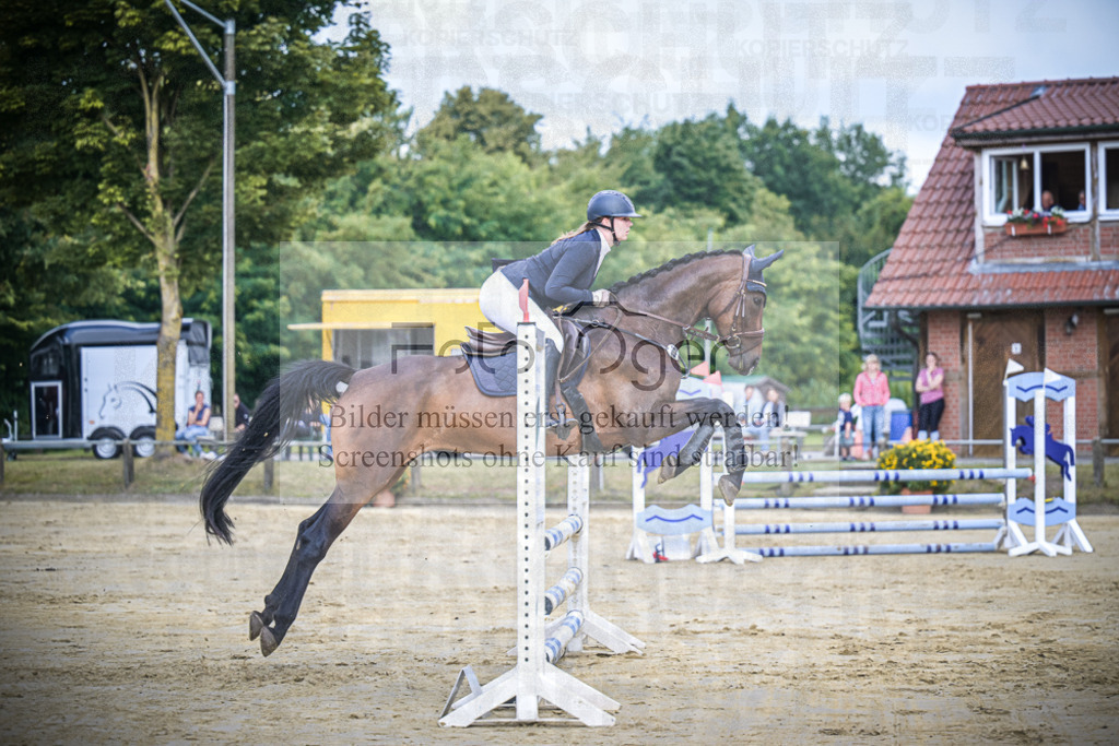 DOS_2899 | Entdecke hochwertige Reitturnierfotos von Foto Oger. Professionell, emotional und authentisch – jetzt Lieblingsmomente im Shop bestellen.Deutschlandweite Turnierfotografie. - Realisiert mit Pictrs.com