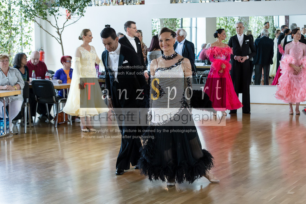 20240525_RL-Masters3-Std_5398 | Tanzsportbilder, Standardtanz, Lateintanz, WDSF, DTV, LTVB, dancecomp, goc, hessen tanzt, blaues band der spree, walzer, tango, wiener walzer, slowfox, quickstepp, samba, rumba, cha-cha-cha, paso doble. jive, hd-kroft photography, turniertanzsport