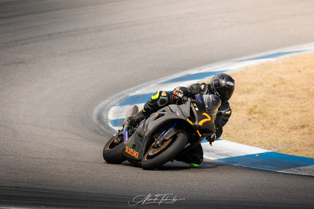 Ducati Trackday Hockenheimring 2026 | Entdecken Sie die faszinierende Welt von Alexander Tschuncky Arts: Kreative Fotografie, atemberaubende Automobilkunst und hochwertiger Bilderdruck. Lassen Sie sich inspirieren! - Realisiert mit Pictrs.com