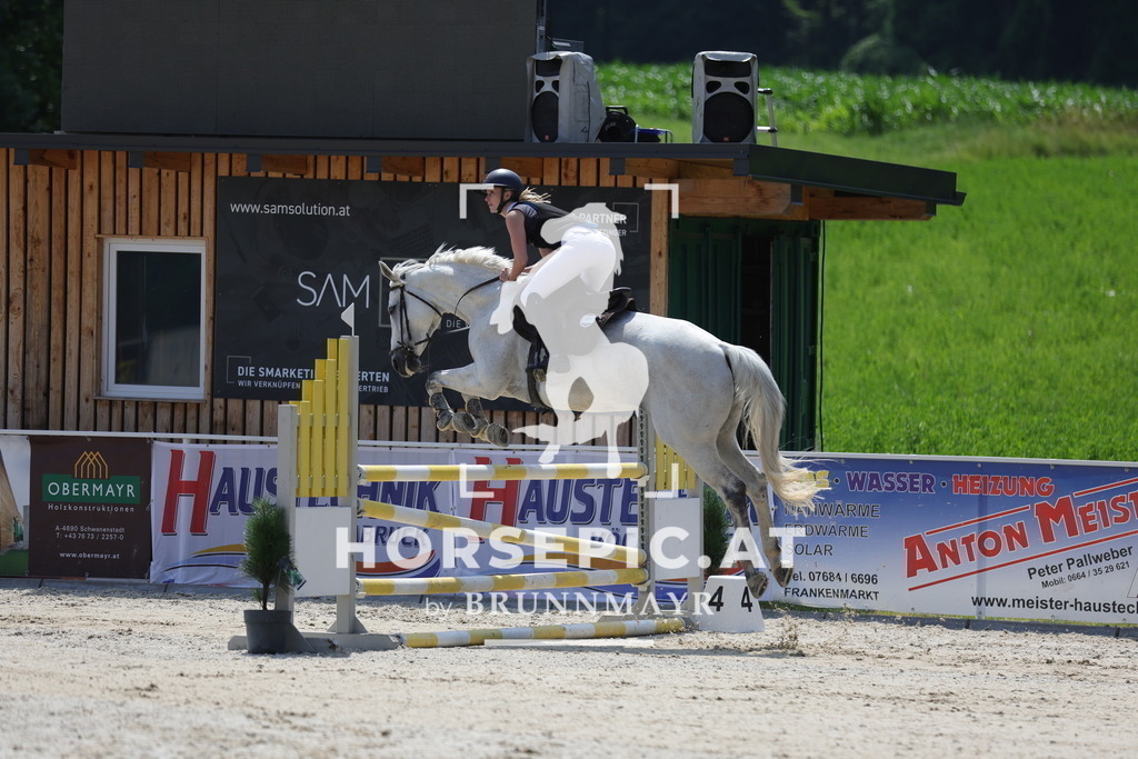0P6A9866 | Willkommen bei Brunnmayr - Design & Fotografie – Ihrem Spezialisten für Reitturniere und Pferdeveranstaltungen in Oberösterreich, Salzburg und Bayern! Seit über 17 Jahren sind wir leidenschaftlich dabei.