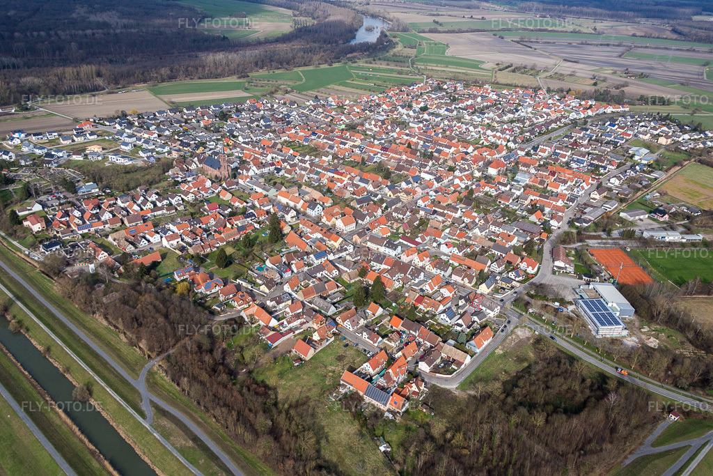 Luftbild: Dorf - Ansicht im Ortsteil Rußheim in Dettenheim im Bundesland Baden-Württemberg in Deutschland. Foto: IMG_086211.jpg vom 26.02.2016 durch Werner Riehm/FLY-FOTO.de