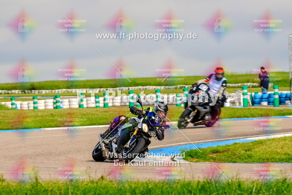 MotoTeam-8414 | Hier findet Ihr Bilder von Touristenfahrten auf der Nürburgring Nordschleife oder von anderen Veranstaltungen die ich besucht habe. Viel Spass beim Durch Schauen 