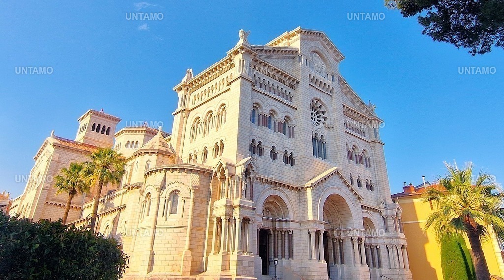 KircheMonteCarlo | untamo - Realisiert mit Pictrs.com