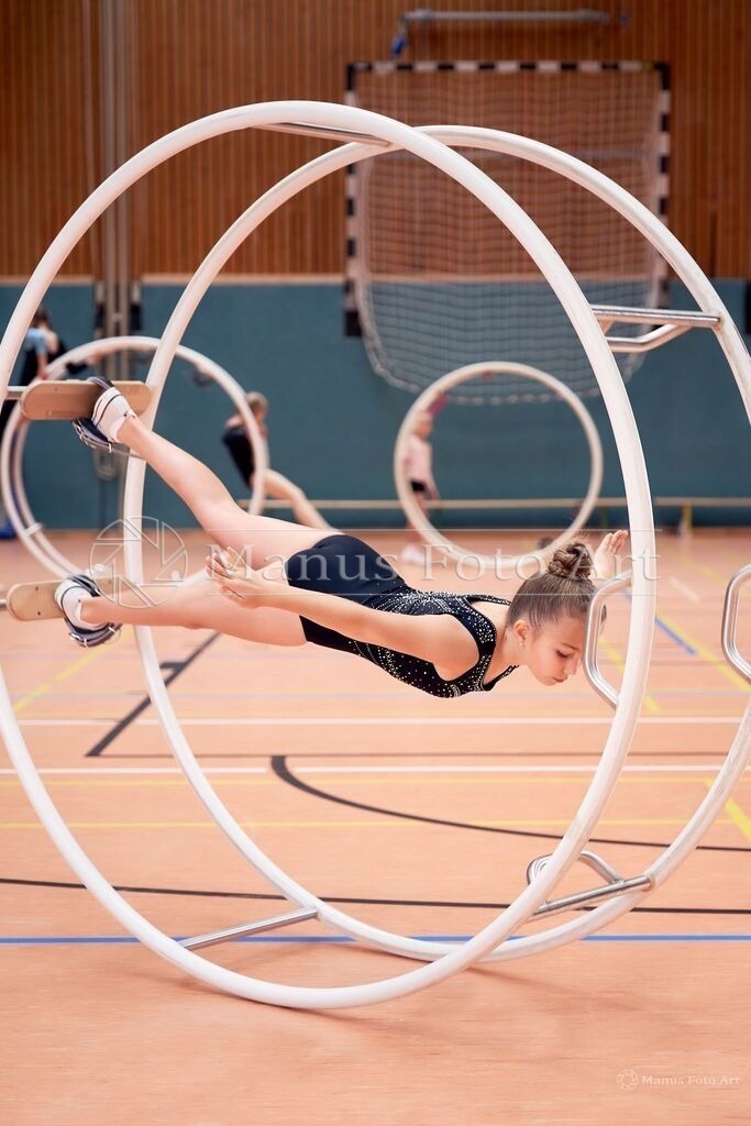 DSC00142 | Professionelle Sportfotografie in Hamburg, Schleswig-Holstein und Niedersachsen – spezialisiert auf Rhönrad, Geräteturnen, Leistungsturnen und rhythmische Sportgymnastik. Bundesweite Begleitung von Rhönrad-Events. Jetzt Sport-Fotos - Realisiert mit Pictrs.com