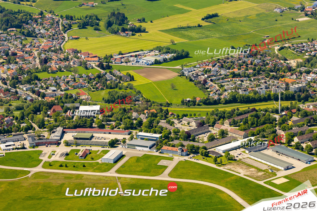 Das Luftbild zeigt :  Kaufbeuren - Die Luftaufnahme wurde 2024 vom UL-Flugzeug aus erstellt ( keine Drohne ) - Hochauflösende Luftaufnahme - Für grossformatige Ausdrucke geeignet. Die Geschenkidee !Mit Lizenz und Bildrechte bestellbar