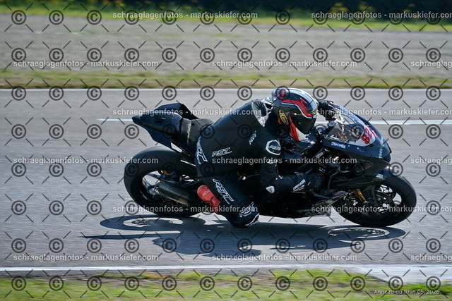 26BT02-0280 | markuskiefer.com - Realisiert mit Pictrs.com