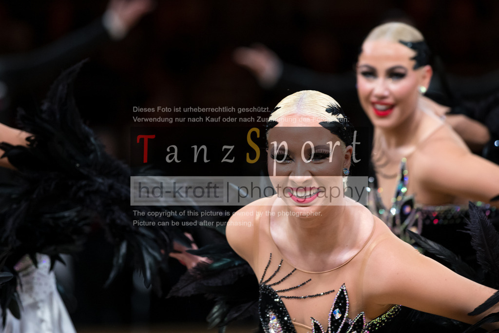 20241109_DM-Formationen_Vorrunde_2806 | Tanzsportbilder, Standardtanz, Lateintanz, WDSF, DTV, LTVB, dancecomp, goc, hessen tanzt, blaues band der spree, walzer, tango, wiener walzer, slowfox, quickstepp, samba, rumba, cha-cha-cha, paso doble. jive, hd-kroft photography, turniertanzsport