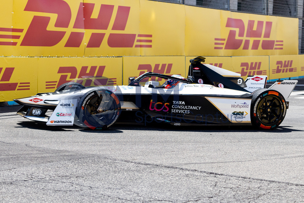 Trainproduction-20230715-0034 | ROME, ITALY,15.Jul.23 - MOTORSPORTS, FORMULA E - Hankook Rome E-Prix, Circuito Cittadino dell-EUR. Image shows Mitch Evans (NZL / Jaguar).  Photo: Trainproduction / Matthias Trinkl