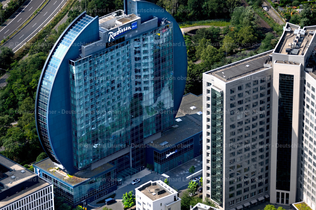 4048228 | Radisson Blu Hotel, Frankfurt am Main
