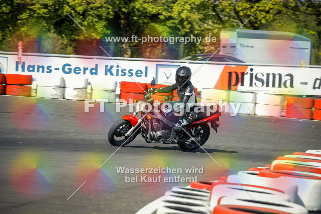 OBK_Mai_Martina_Markus-10281 | Hier findet Ihr Bilder von Touristenfahrten auf der Nürburgring Nordschleife oder von anderen Veranstaltungen die ich besucht habe. Viel Spass beim Durch Schauen 