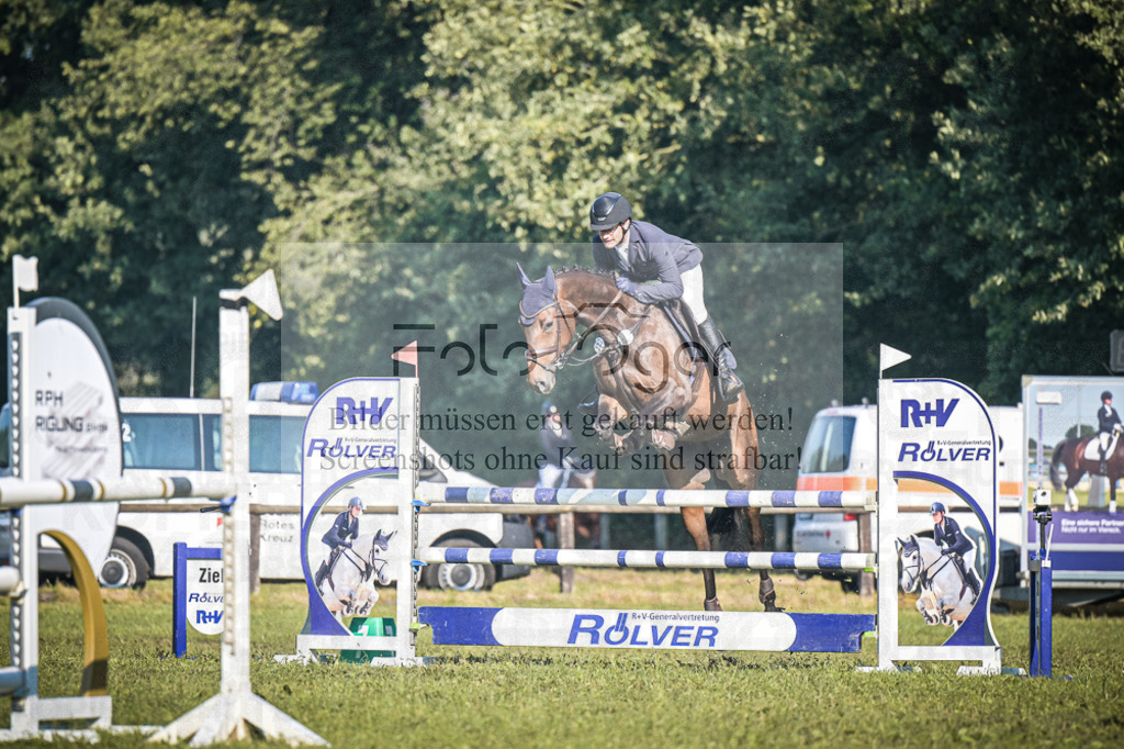 DOS_1087 | Entdecke hochwertige Reitturnierfotos von Foto Oger. Professionell, emotional und authentisch – jetzt Lieblingsmomente im Shop bestellen.Deutschlandweite Turnierfotografie. - Realisiert mit Pictrs.com