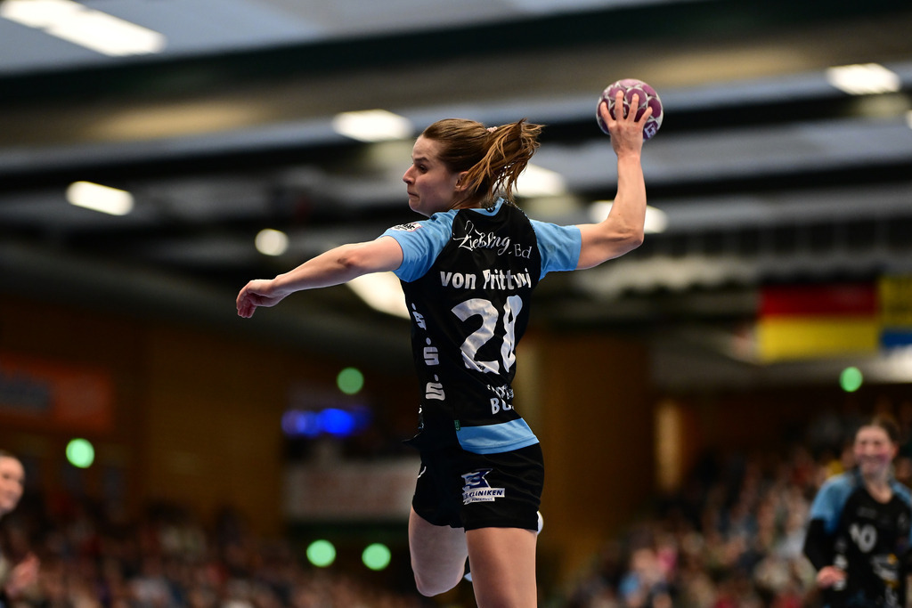 Handball I Frauen I Saison 2024-2025 I 1. HBF I 16. Spieltag I Buxtehuder SV - VfL Oldenburg | Der Sportfotograf. - Realisiert mit Pictrs.com