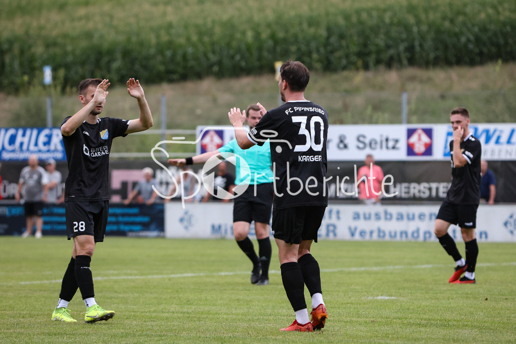 FC Pipinsried - FC Deisenhofen | Jubel nach dem 4-1 durch Nico KARGER (FCP #30)