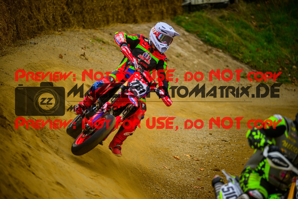 MaZZes_Fotomatrix_20251011_6021986_4280 | SENIOR