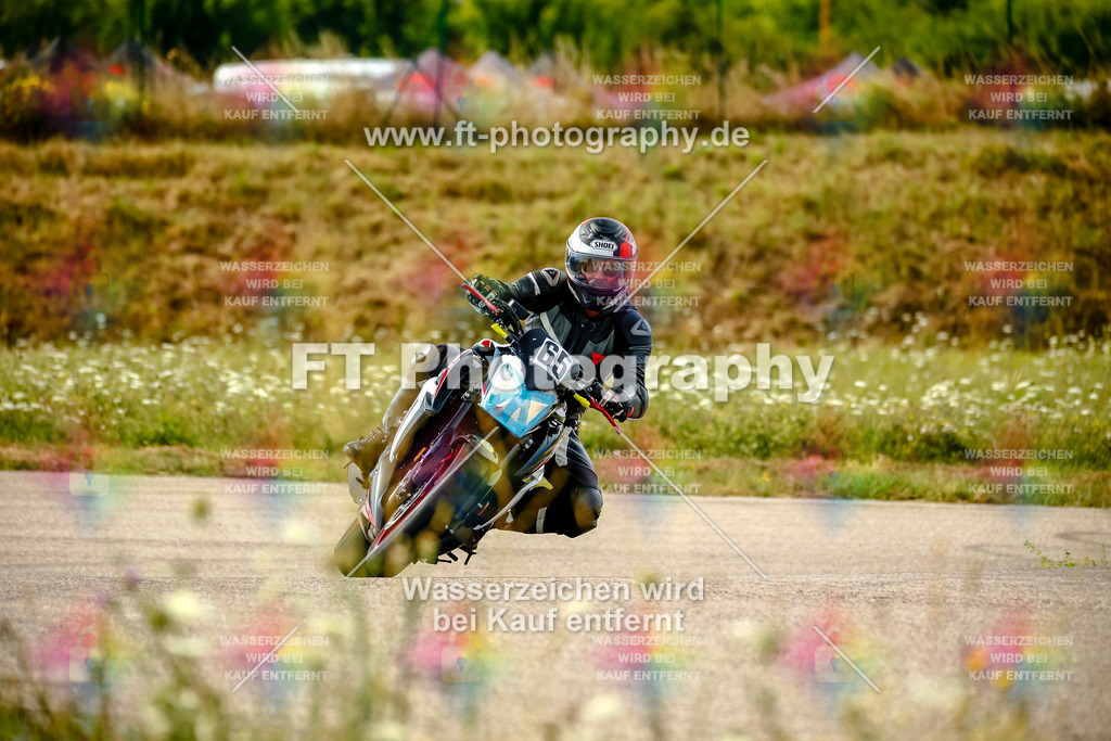 Chambley Juli-0576 | Hier findet Ihr Bilder von Touristenfahrten auf der Nürburgring Nordschleife oder von anderen Veranstaltungen die ich besucht habe. Viel Spass beim Durch Schauen 