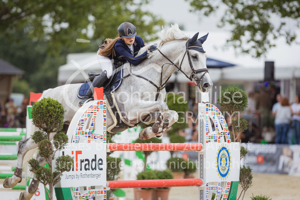 220729_BHO_GT_M2-Spr_1-205 | Deine schönsten Turniermomente als professionelle Fotos! Entdecke hochwertige Pferdesport-Fotografie im Online-Shop. Jetzt Fotos finden & bestellen!