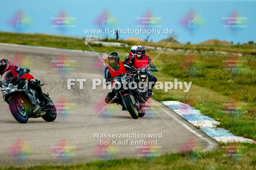 Chambley Juli-3085 | Hier findet Ihr Bilder von Touristenfahrten auf der Nürburgring Nordschleife oder von anderen Veranstaltungen die ich besucht habe. Viel Spass beim Durch Schauen 