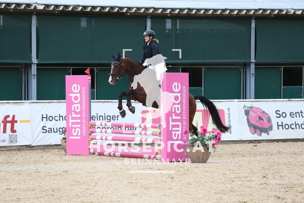 DL2Q4591 | Willkommen bei Brunnmayr - Design & Fotografie – Ihrem Spezialisten für Reitturniere und Pferdeveranstaltungen in Oberösterreich, Salzburg und Bayern! Seit über 17 Jahren sind wir leidenschaftlich dabei.