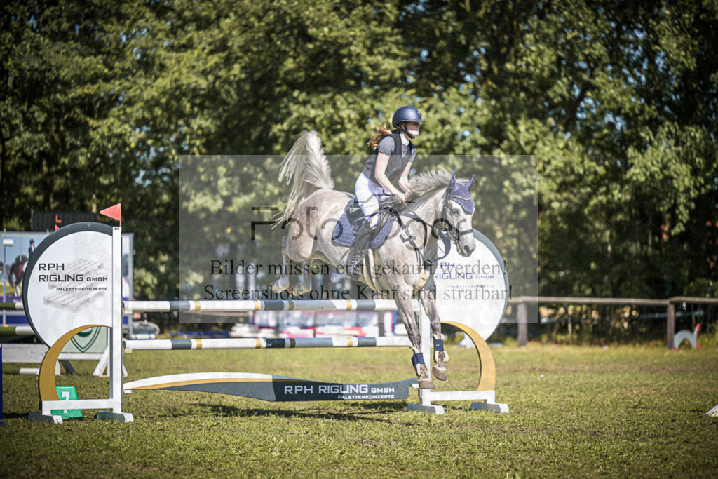 DOS_0693 | Entdecke hochwertige Reitturnierfotos von Foto Oger. Professionell, emotional und authentisch – jetzt Lieblingsmomente im Shop bestellen.Deutschlandweite Turnierfotografie. - Realisiert mit Pictrs.com