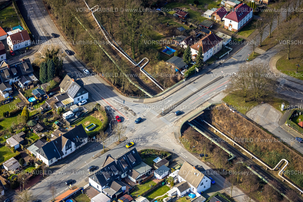 Gladbeck250201814 | Luftbild, Brücke Arenbergstraße über Rohrleitungen und Eisenbahnlinie, Straßenverkehr, Rentfort, Gladbeck, Ruhrgebiet, Nordrhein-Westfalen, Deutschland