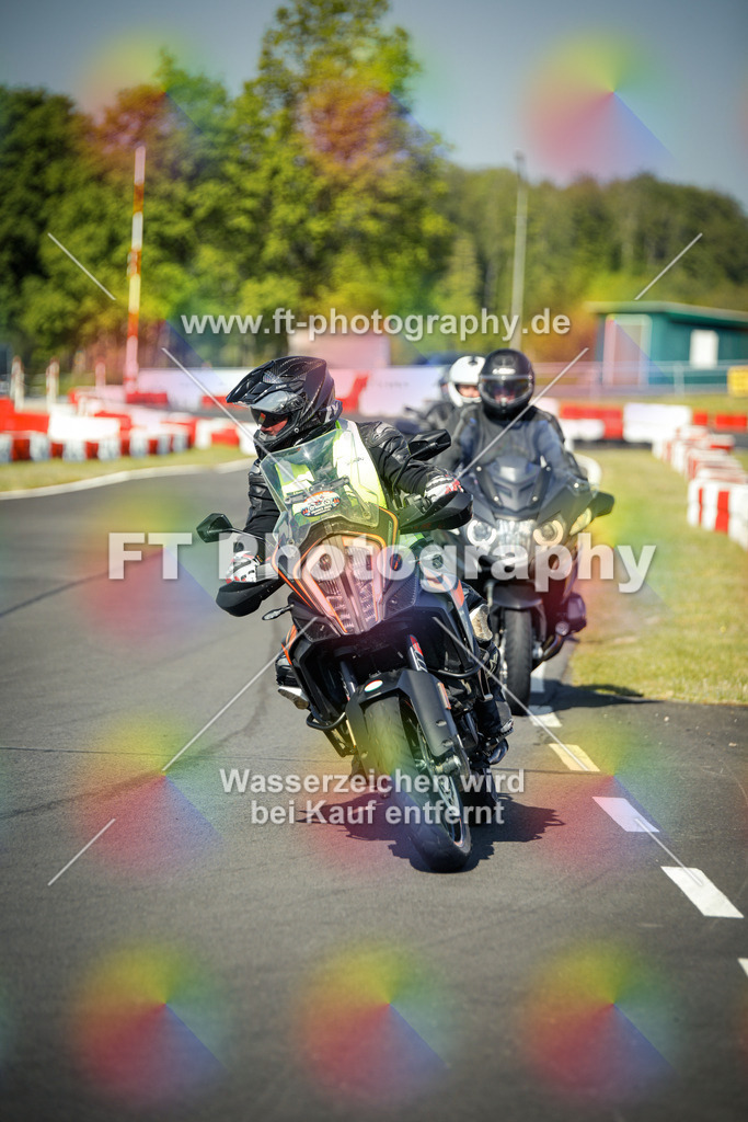 OBK_Mai_Volker_Adam-10367 | Hier findet Ihr Bilder von Touristenfahrten auf der Nürburgring Nordschleife oder von anderen Veranstaltungen die ich besucht habe. Viel Spass beim Durch Schauen 