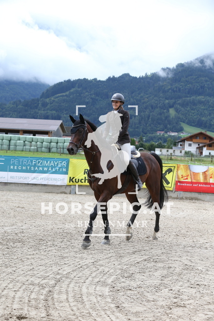 DL2Q0021 | Willkommen bei Brunnmayr - Design & Fotografie – Ihrem Spezialisten für Reitturniere und Pferdeveranstaltungen in Oberösterreich, Salzburg und Bayern! Seit über 17 Jahren sind wir leidenschaftlich dabei.