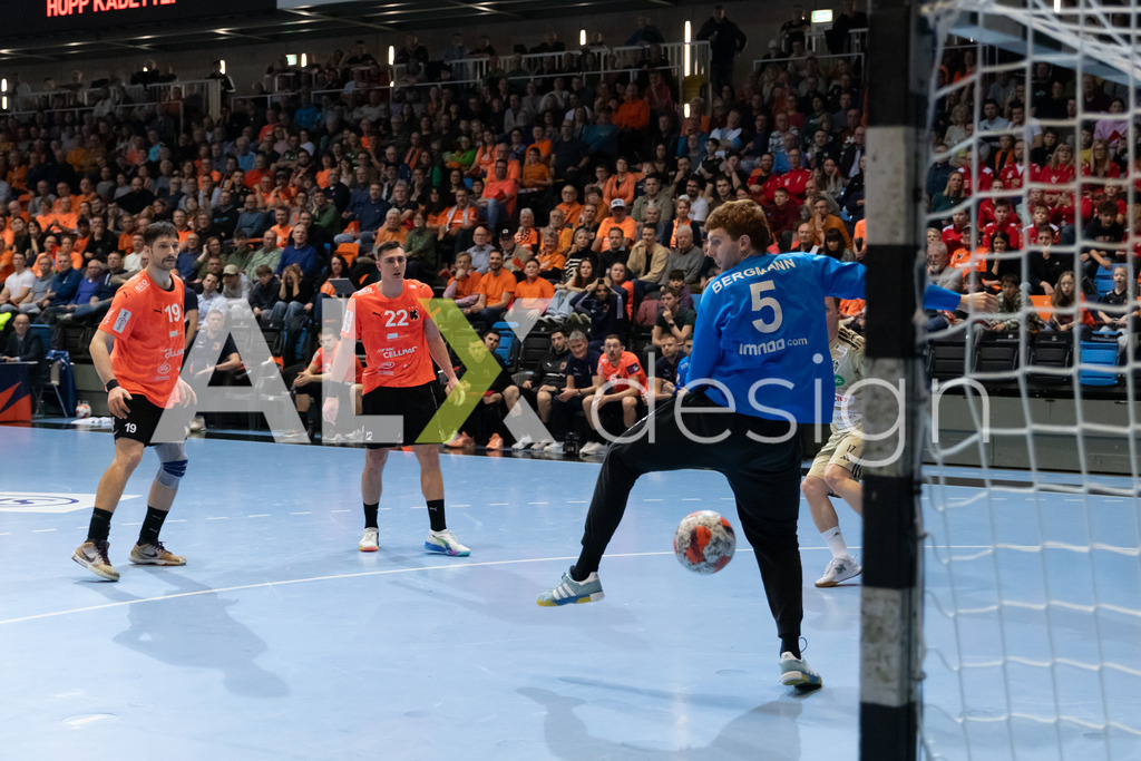 Handball I Herren I Saison 2025-2026 I EHF EUROPEAN LEAGUE 2025/26 | Men I Main Round I 2. Spieltag I Kadetten Schaffhausen - TSV Hannover-Burgdorf I 24.02.2026 | 17 August Baskar Pedersen (NO) (TSV Hannover-Burgdorf) – Flügel links - Realisiert mit Pictrs.com