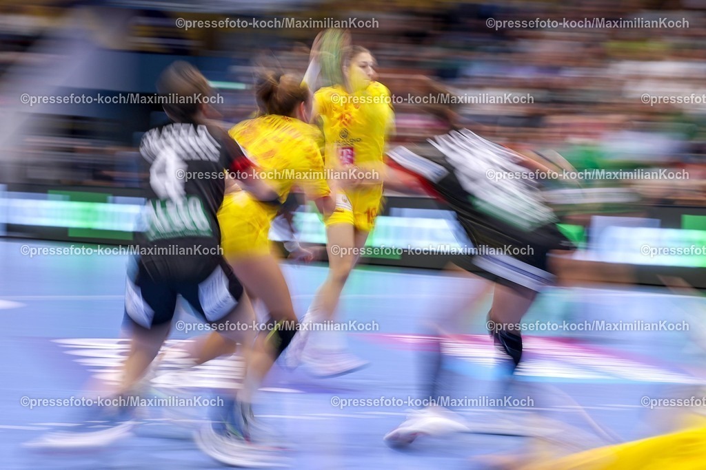 DHB16102501121 | 16.10.2025, Handball, EHF Frauen Länderpiel, EM Qualifikation 2026, Deutschland - Nordmazedonien, Schwalbe-Arena in Gummersbach: Dynamic Feature of  Iva MLADENOVSKA (MKD #19) 