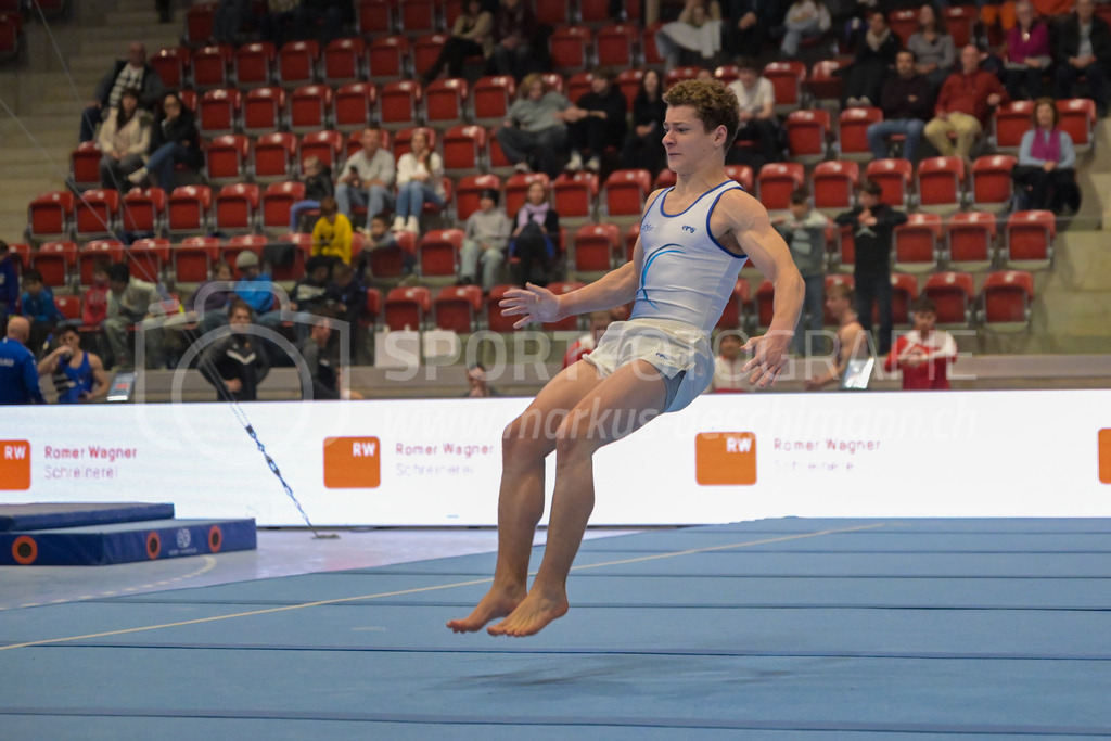 Schweizer Meisterschaften Kunstturnen Mannschaften Männer (A) - 22. November 2025 | Schweizer Meisterschaften Kunstturnen Mannschaften Männer (A)AXA Arena, WinterthurBild: Sportfotografie Markus Aeschimann | www.markus-aeschimann.ch - Realisiert mit Pictrs.com