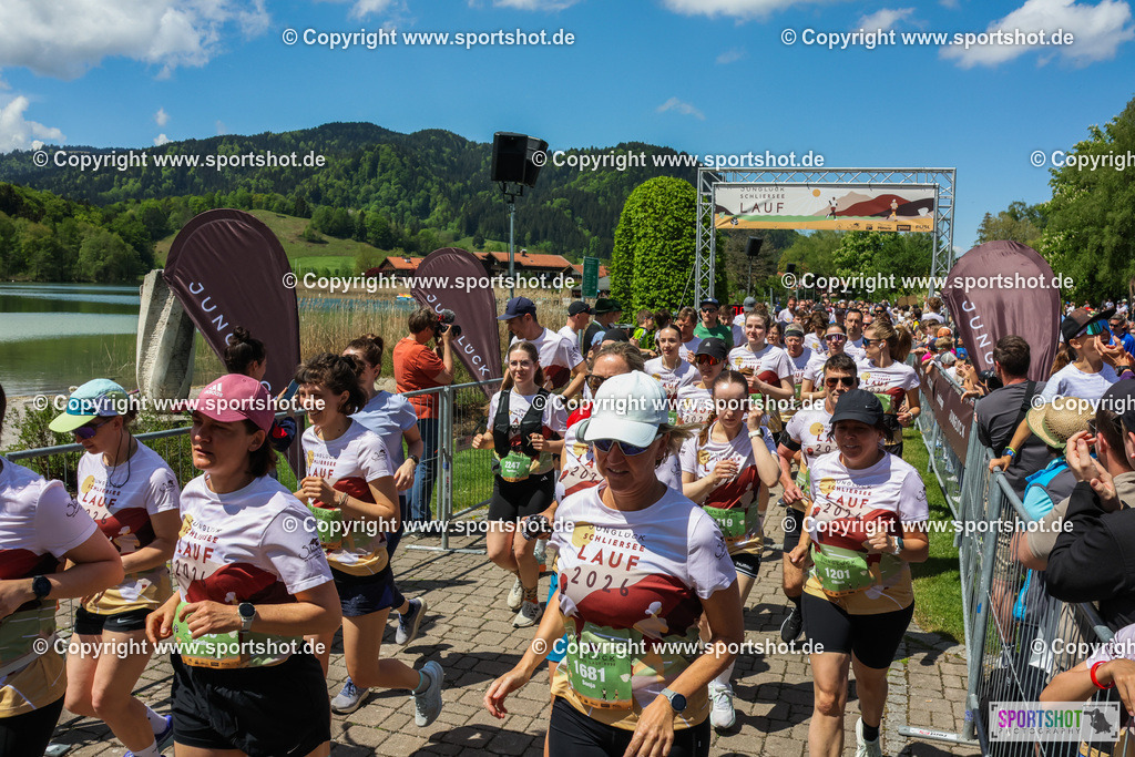 2U6A5137 | Schliersee Lauf 2026 #flowmotion #schlierseelauf #junglückschlierseelauf #schliersee #halbmarathon @junglueck #sportshot_your_pictrs #yourpictrs #canondeutschland #canonsportphotography