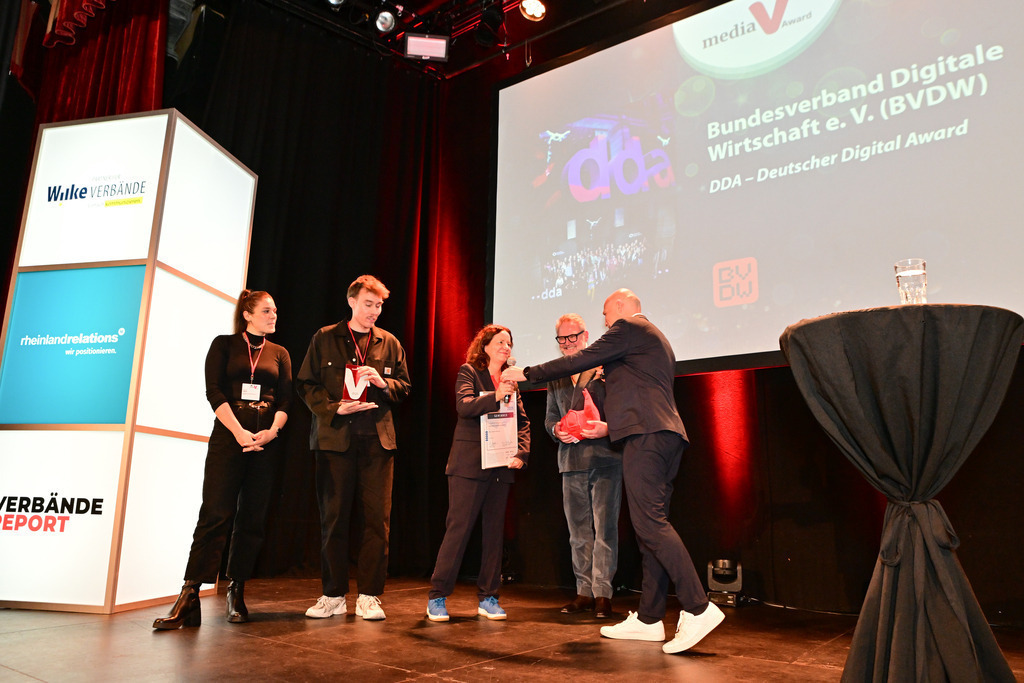 0322Media_V_Award_2025_Foto_Stefan_Wernz | Fotograf Köln - Realisiert mit Pictrs.com