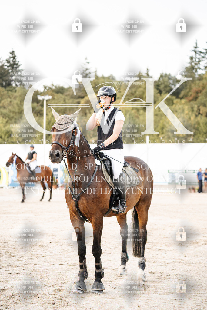CK704244 | Turnierfotografie Pferdefotografie Trier Rheinland-Pfalz Pferdesport Reitsport Tierfotografie Sportfotografie Pferdevideo Pferdevideografie Equestrianvideography equestrianphotography  - Realisiert mit Pictrs.com