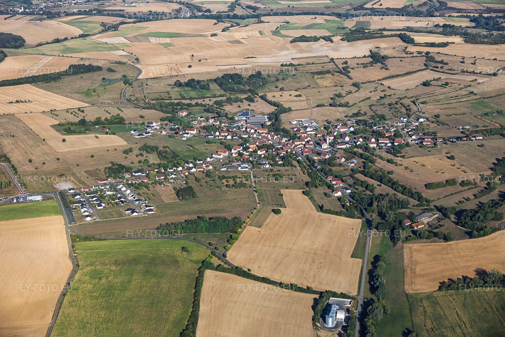 Vue aérienne: Vue de la ville depuis le sud-est à Epping dans le département Moselle, France – .Photo: IMG_158577.jpg prise le 14/08/2026 par Werner Riehm/FLY-FOTO.eu – Résolution de l'original: 6000 x 4000 px