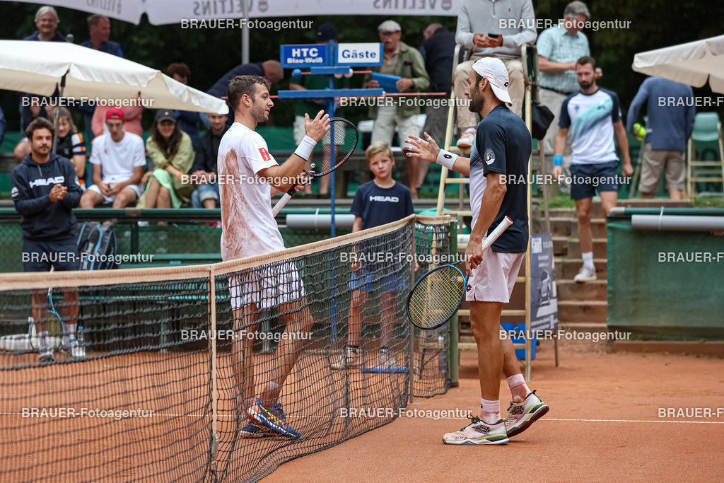 HTC Blau-Weiß Krefeld - LTTC Rot-Weiß Berlin  | Krefeld, Deutschland 21.07.2023, Stefano Travaglia (HTC Blau-Weiß Krefeld) gegen Timo Stadder (LTTC Rot-Weiss Berlin) ,

bei der 2. Tennis Bundesliga Nord Begegnung zwischen HTC Blau-Weiß Krefeld und LTTC Rot-Weiß Berlin am 21.07.2023 in Krefeld.

(Foto: BRAUER-Fotoagentur)
 
