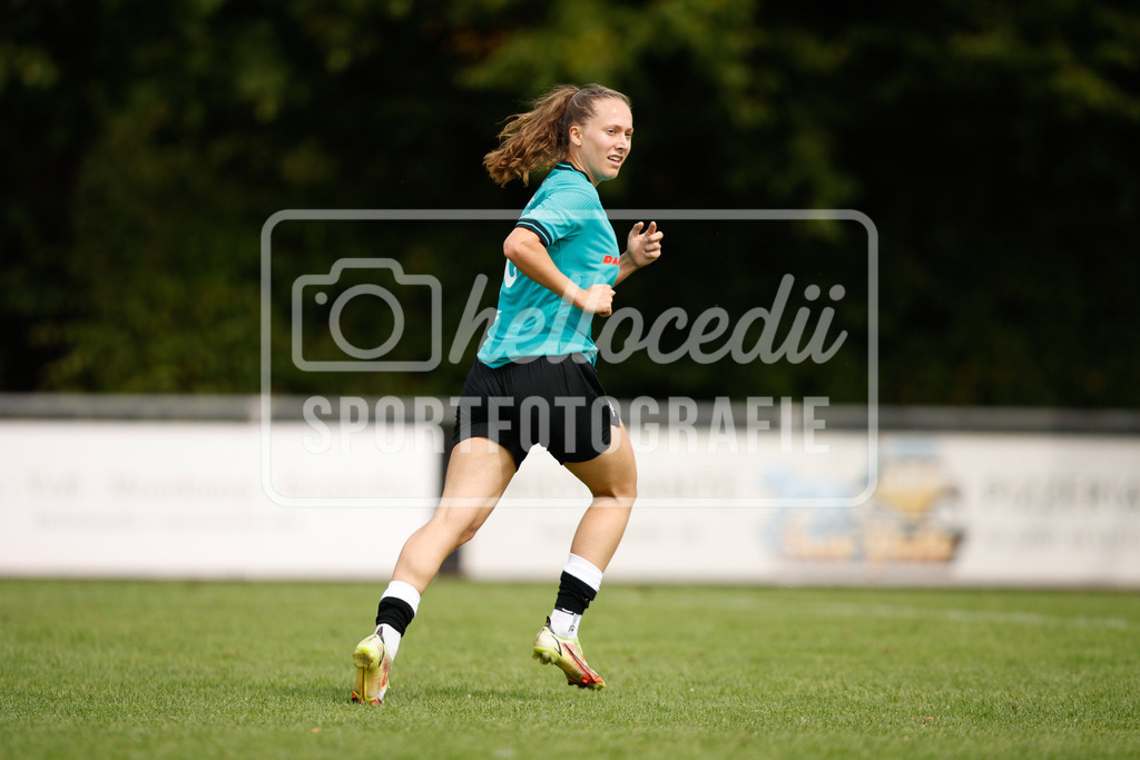Fußball I Frauen I Westfalenpokal 26-27 I DJK GW Amelsbüren - SSV Rhade  I 18723 | Julia Greskamp (18, SSV Rhade) - Realisiert mit Pictrs.com