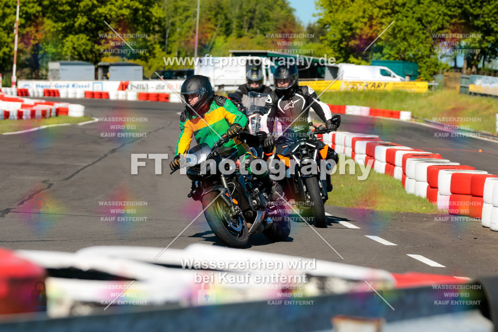 Moto-TeamOBK-21500 | Hier findet Ihr Bilder von Touristenfahrten auf der Nürburgring Nordschleife oder von anderen Veranstaltungen die ich besucht habe. Viel Spass beim Durch Schauen 