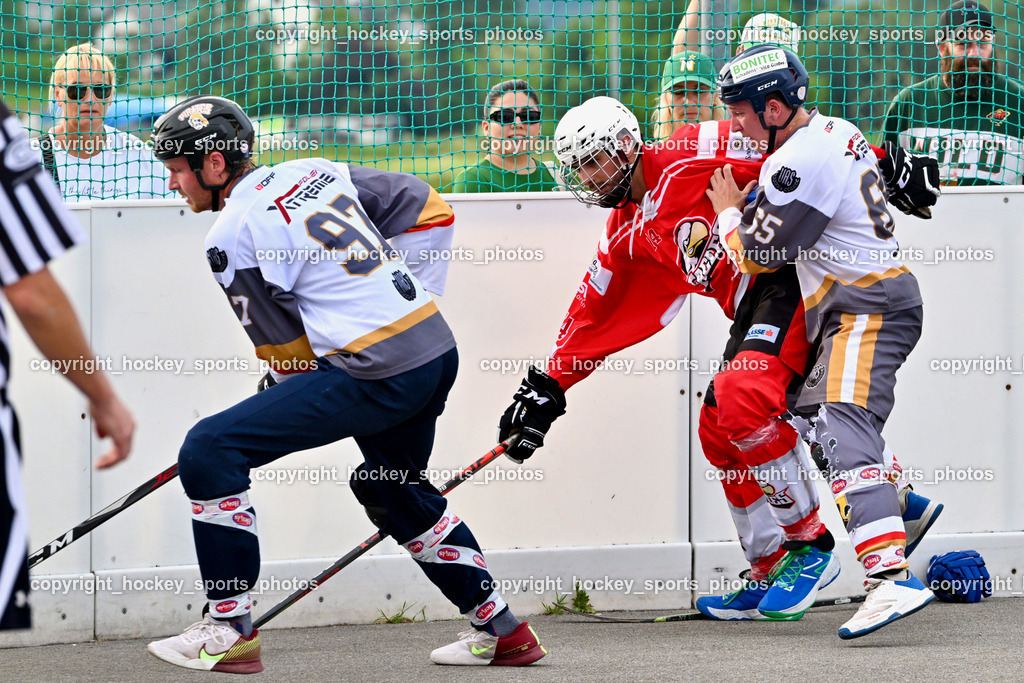 VAS Ballhockey vs. HSC Eagles Poggersdorf | #97 Pirsch Christoph, #74 Topelzer Daniel, #65 Ortner Stefan, VAS Ballhockey vs. HSC Eagles Poggersdorf, VAS Ballhockey vs. HSC Eagles Poggersdorf am 14.07.2024 in Villach (Alpen Arena ), Austria, (Photo by Bernd Stefan)