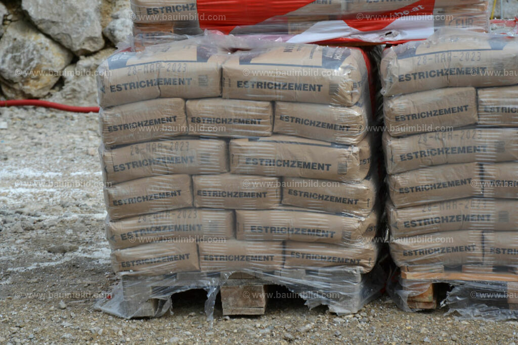 bib-lg19-fussbodenaufbau-0108 | Nach LV-Leistungsgruppen sortierte Detailfotos über den Bau eines Hauses. Alle Hausbau-Bilder direkt vom Urheber und Autor der Website Haus-Selber-Bauen.com