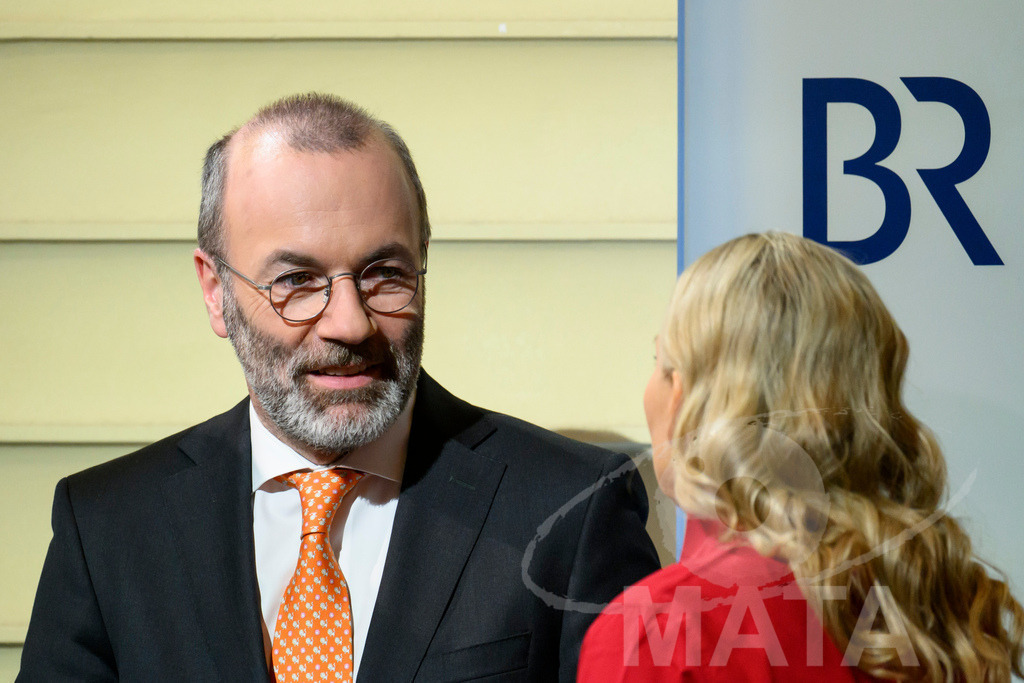 _DWA6564 | MATA IndoCon - Realisiert mit Pictrs.com