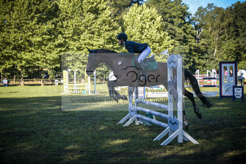 DOS_0272 | Entdecke hochwertige Reitturnierfotos von Foto Oger. Professionell, emotional und authentisch – jetzt Lieblingsmomente im Shop bestellen.Deutschlandweite Turnierfotografie. - Realisiert mit Pictrs.com