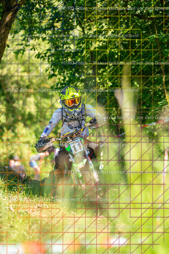 Wolfshausen 1 Lauf -863 | Sportfotografie von RO-Fotos: Motorsport, Motocross, Enduro, Laufveranstaltungen und Triathlon. Professionelle Fotos von Sportlern und Events. - Realisiert mit Pictrs.com