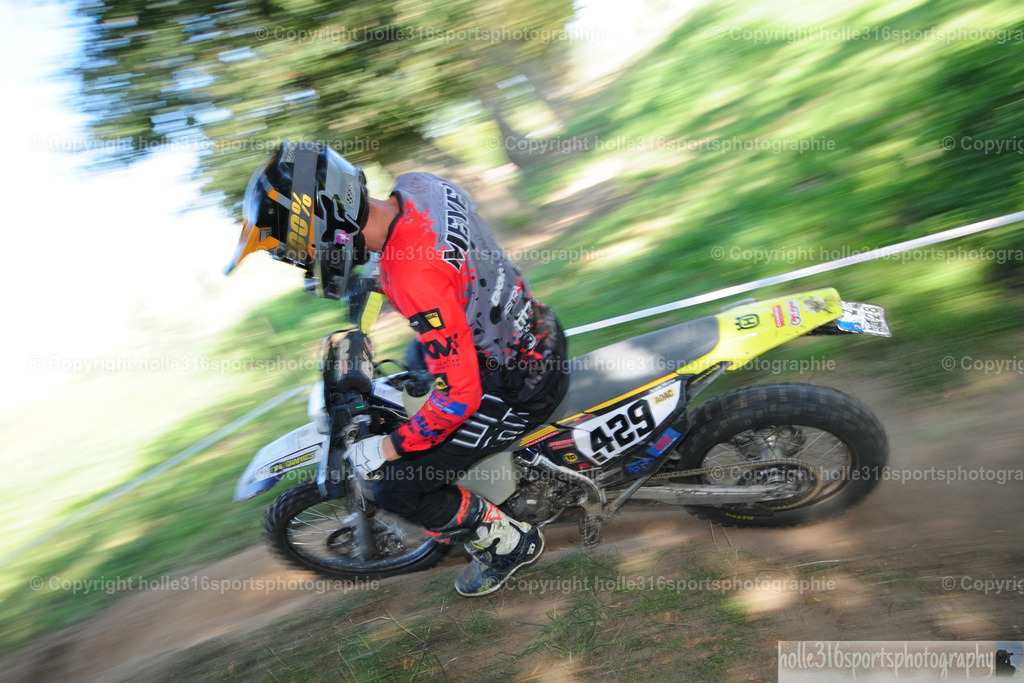 DSC_5499 | Sportfotografie , Motorsport, Motoross, Reitsport, Mointainbike, Enduro,
Landschaft , Outdoor, Eventfotografie, Landschaft, Bilder online bestellen - Realisiert mit Pictrs.com