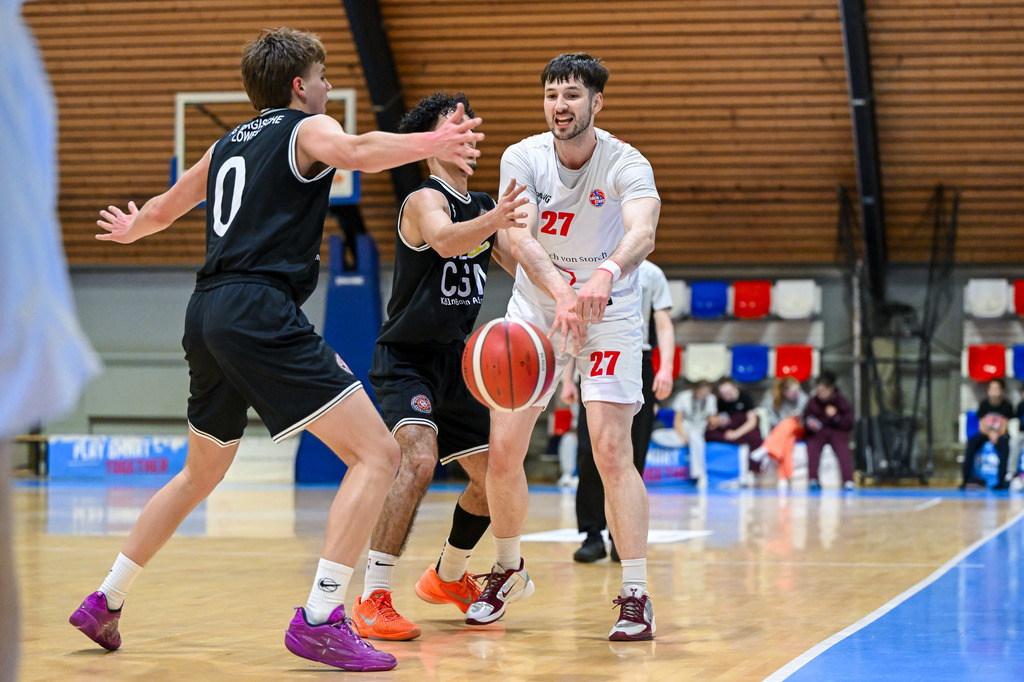 gml_021 | Fotos von Basketballspielen aus dem Raum NRW fotografiert von Gero Mueller-Laschet und Daniel Schaefer - Realisiert mit Pictrs.com
