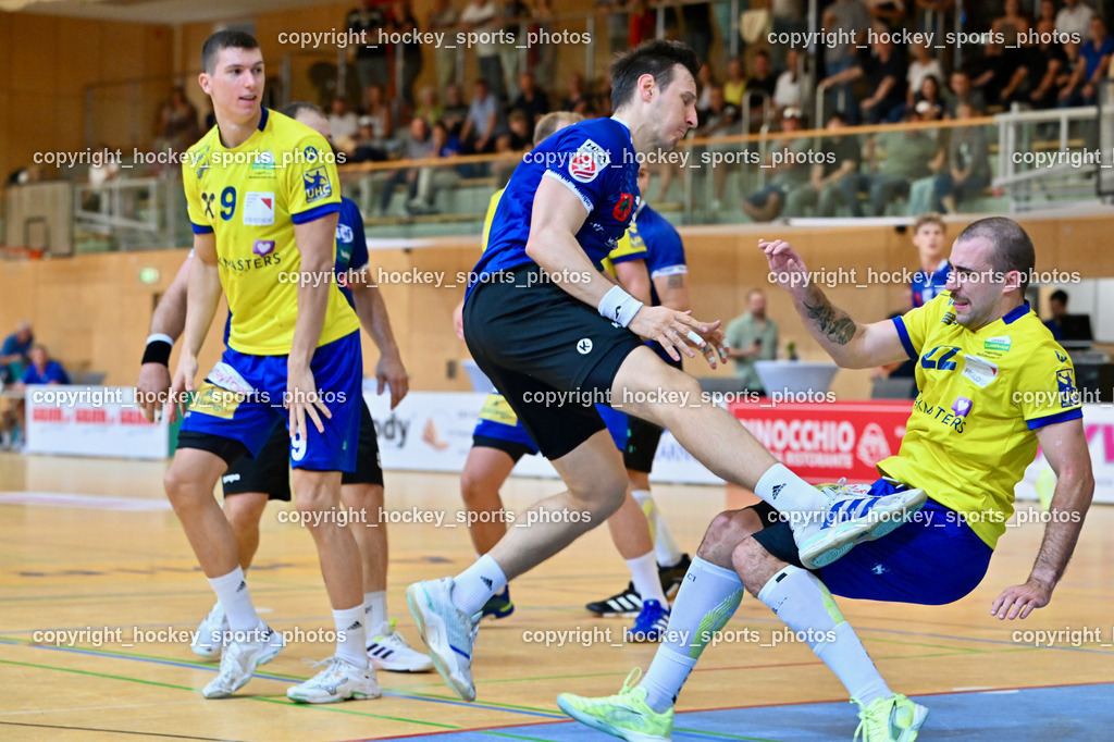 SC Ferlach vs. UHC Hollabrunn | #9 SIMIC Ante UHC Hollabrunn, #10 Perkusic Toni SC Ferlach, #22 SAFRANKO Rudolf UHC Hollabrunn, SC Ferlach vs. UHC Hollabrunn, SC Ferlach vs. UHC Hollabrunn am 20.09.2025 in Ferlach (Ballspielhalle Ferlach), Austria, (Photo by Bernd Stefan)