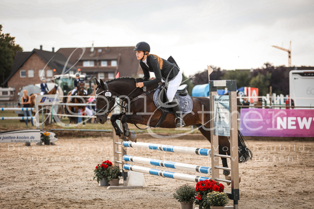 01.FrSpE00056 | Leoni Ertmer Photography - Realisiert mit Pictrs.com