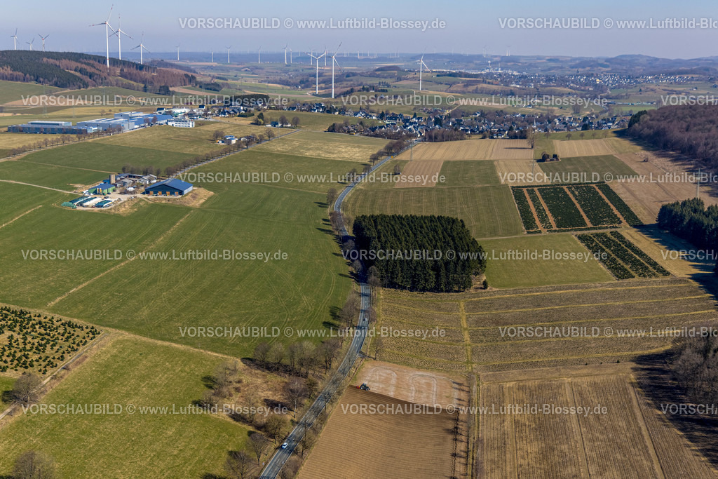 Brilon220303099 | Luftbild, Verlängerung der A44 Richtung Brilon über Olsberger Stadtgebiet, Wiesen und Felder mit Windrädern mit Blick nach Antfeld und Brilon, Antfeld, Olsberg, Sauerland, Nordrhein-Westfalen, Deutschland
